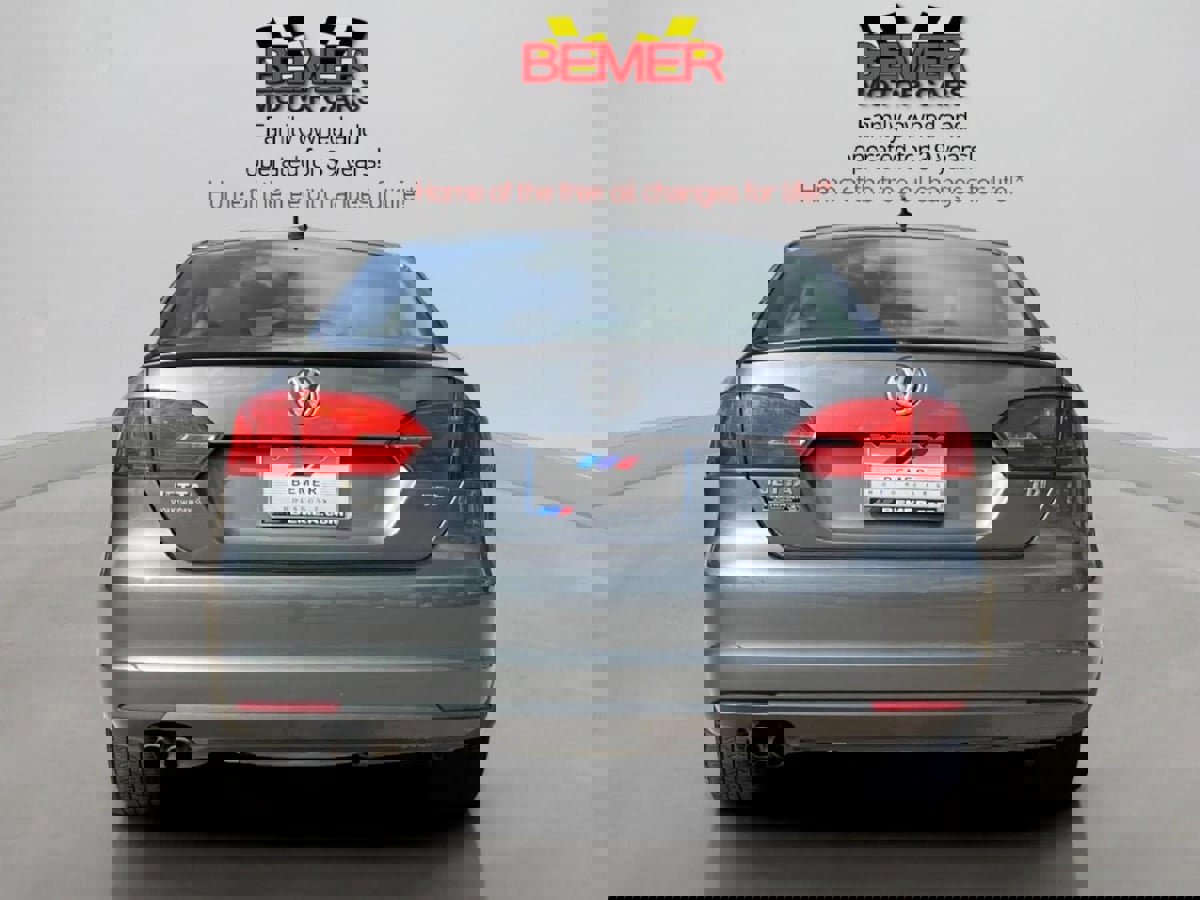 Used 2012 Volkswagen Jetta TDI image 4