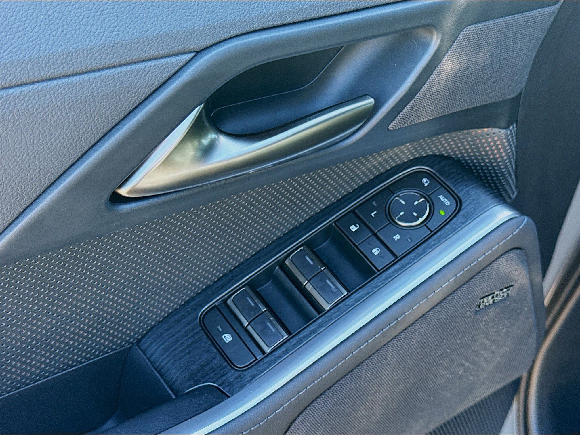 Used 2024 Lexus GX 550 w/ Accessory Package (Z1) image 24