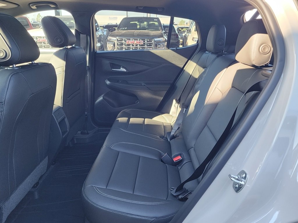 New 2026 Buick Envista Sport Touring w/ Studio Series image 40