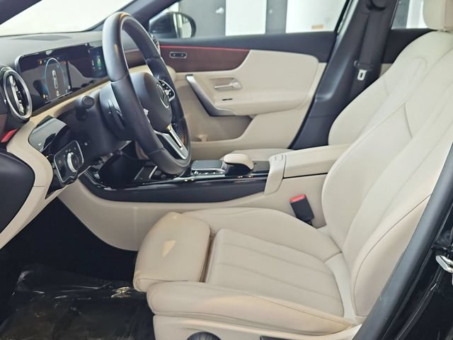 Used 2022 Mercedes-Benz A 220 image 21