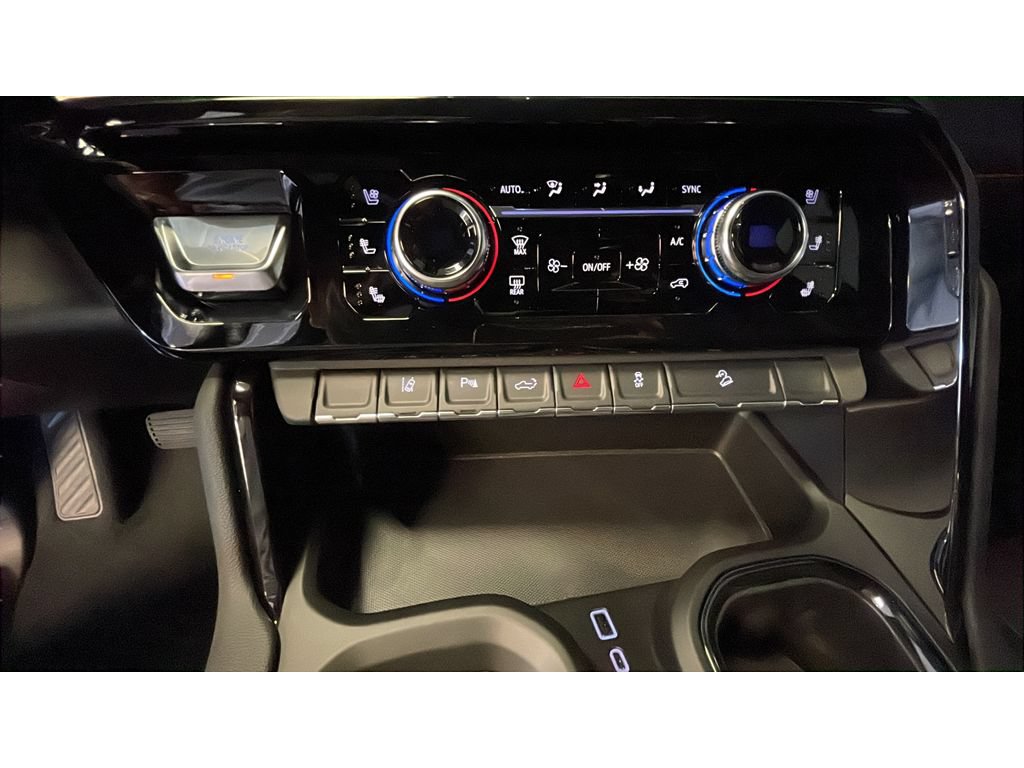 New 2026 GMC Sierra 2500 AT4 w/ Technology Package AWD/4WD image 14