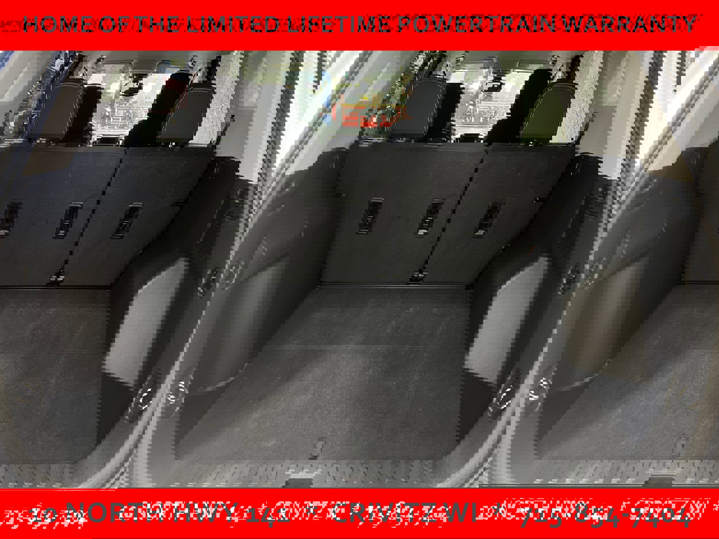 Used 2024 GMC Terrain SLE image 4