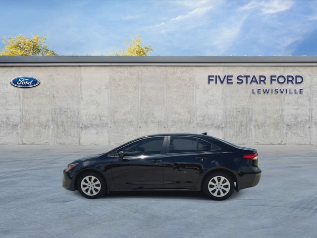Used 2025 Toyota Corolla LE FWD image 5