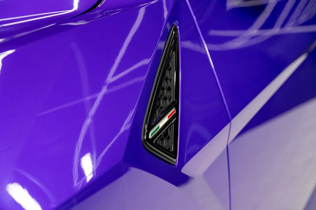 Used 2022 Lamborghini Urus image 23