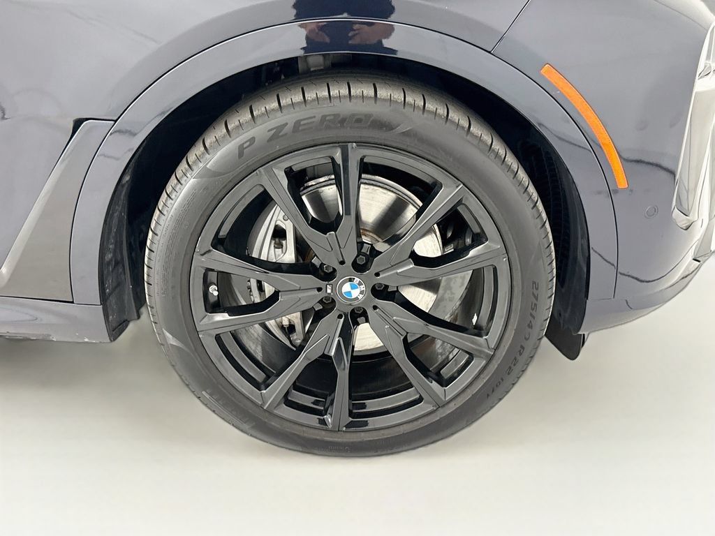 Used 2024 BMW X7 xDrive40i w/ M Sport Package AWD/4WD image 31