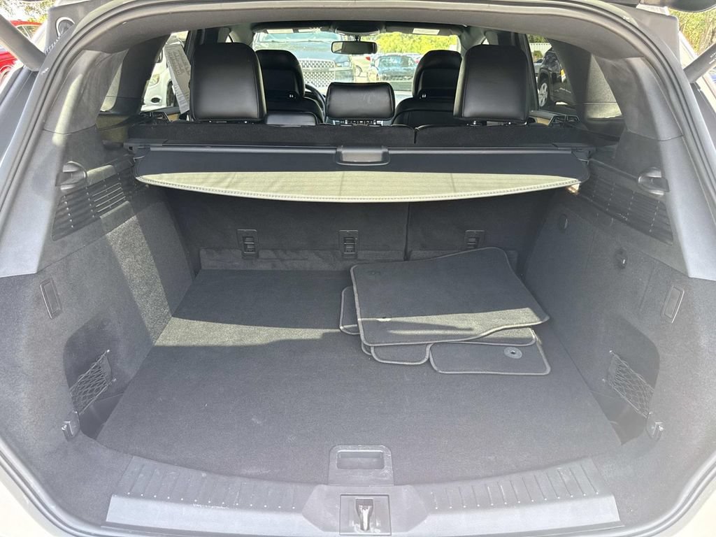 Used 2019 Lincoln MKC Reserve FWD image 11
