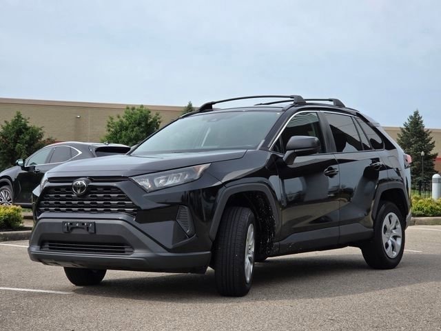 Used 2019 Toyota RAV4 LE FWD image 22