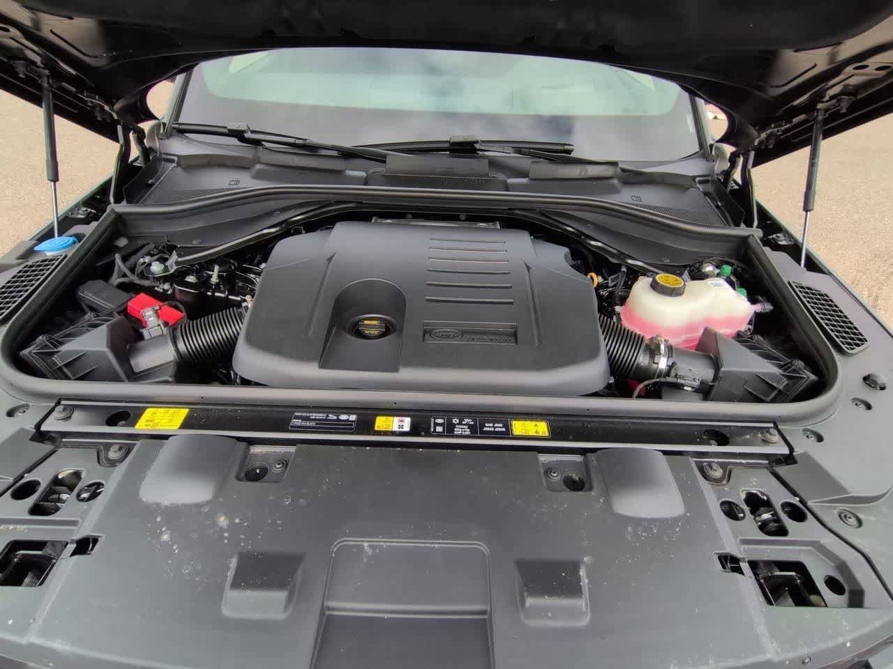 New 2026 Land Rover Range Rover Sport SE AWD/4WD image 14