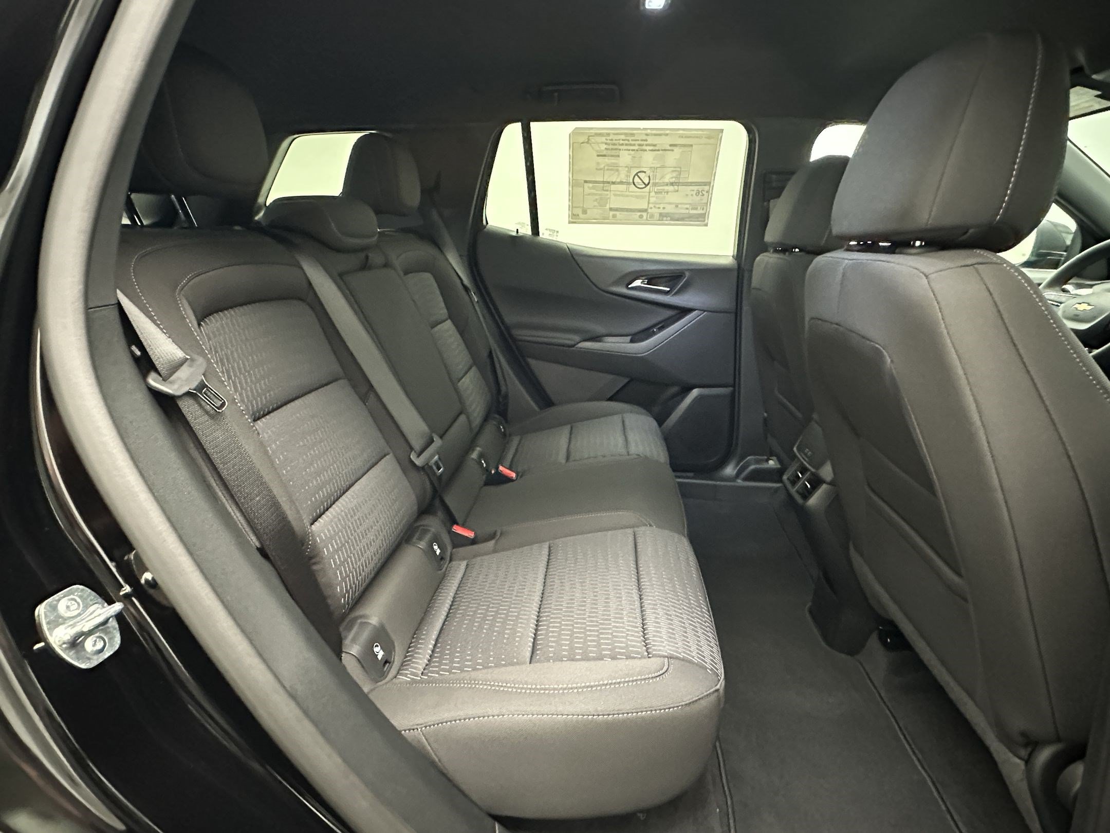 New 2027 Chevrolet Equinox LT AWD/4WD image 30