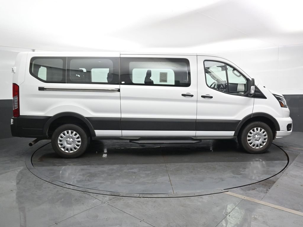 Used 2023 Ford Transit 350 XLT image 4