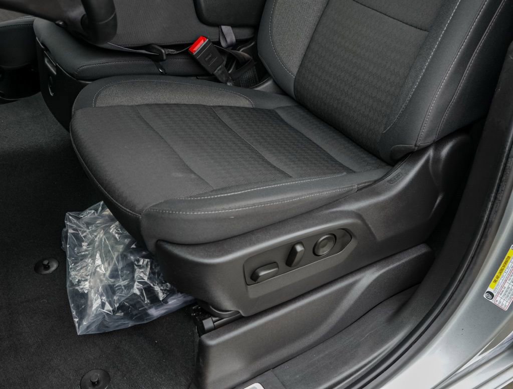 Used 2025 Chevrolet Silverado 2500 LT w/ Convenience Package image 18