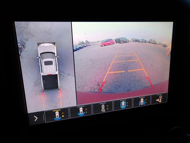 Used 2019 Chevrolet Silverado 1500 High Country w/ Technology Package image 26