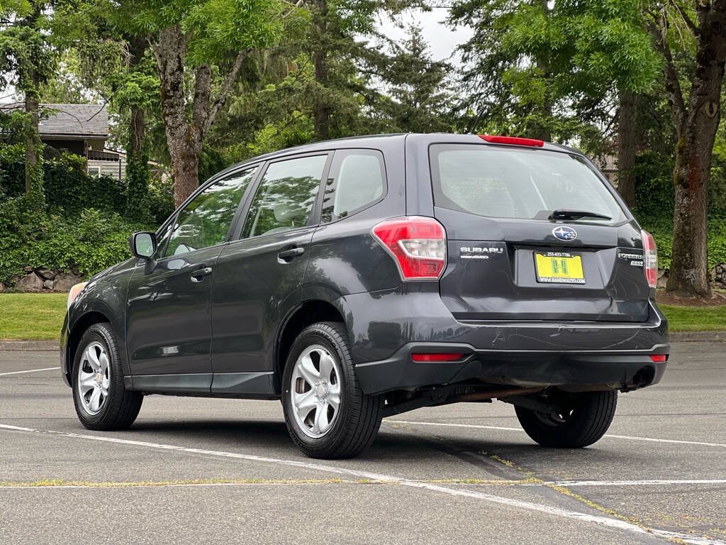 Used 2014 Subaru Forester 2.5i AWD/4WD image 3