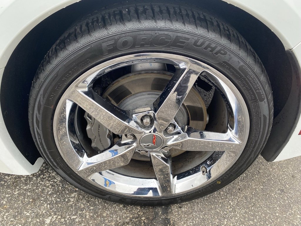 Used 2014 Chevrolet Corvette Stingray Coupe image 25