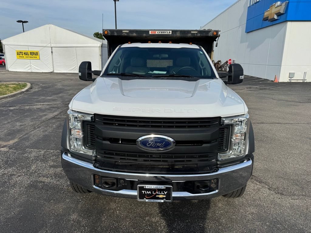 Used 2017 Ford F550 4x4 Regular Cab Super Duty image 2