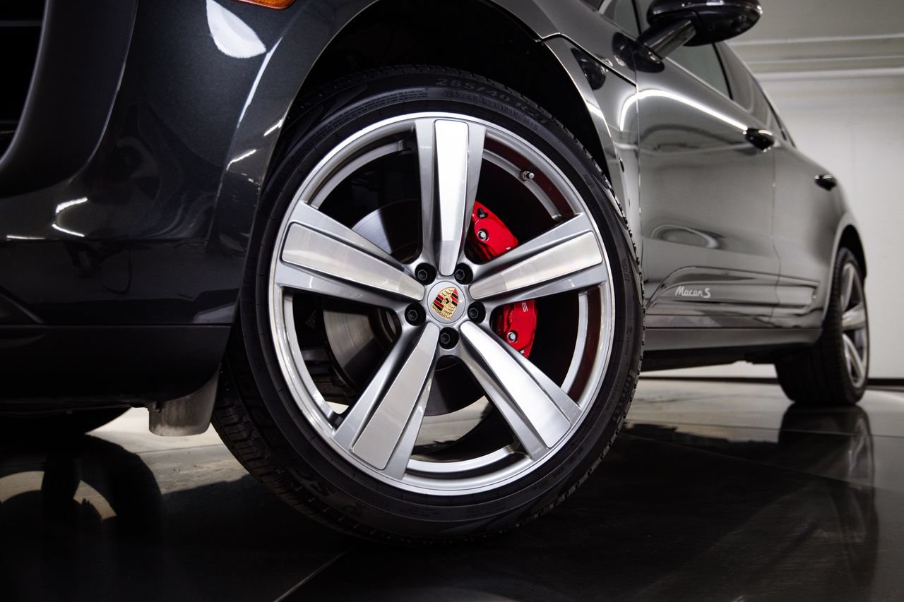Certified 2026 Porsche Macan S AWD/4WD image 12