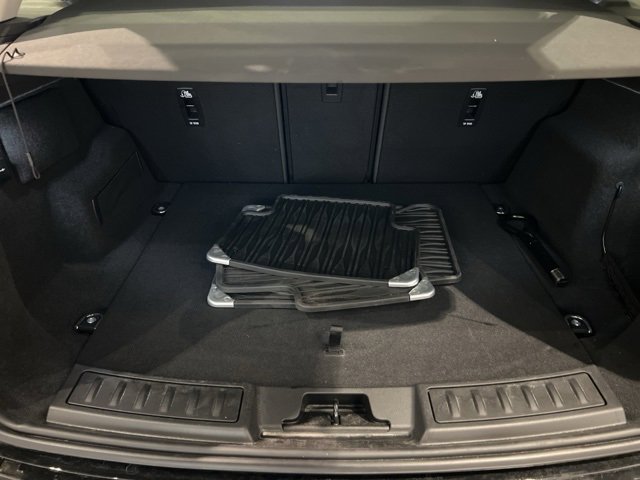 Used 2025 Land Rover Range Rover Evoque S image 40