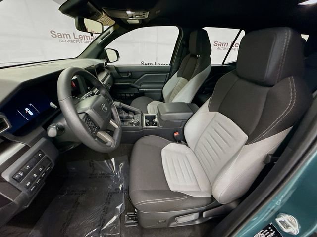 Used 2025 Toyota 4Runner 4WD image 22