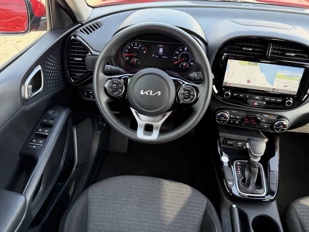 Certified 2022 Kia Soul S FWD image 13