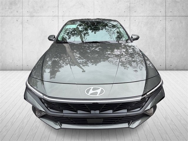 New 2026 Hyundai Elantra Limited image 3