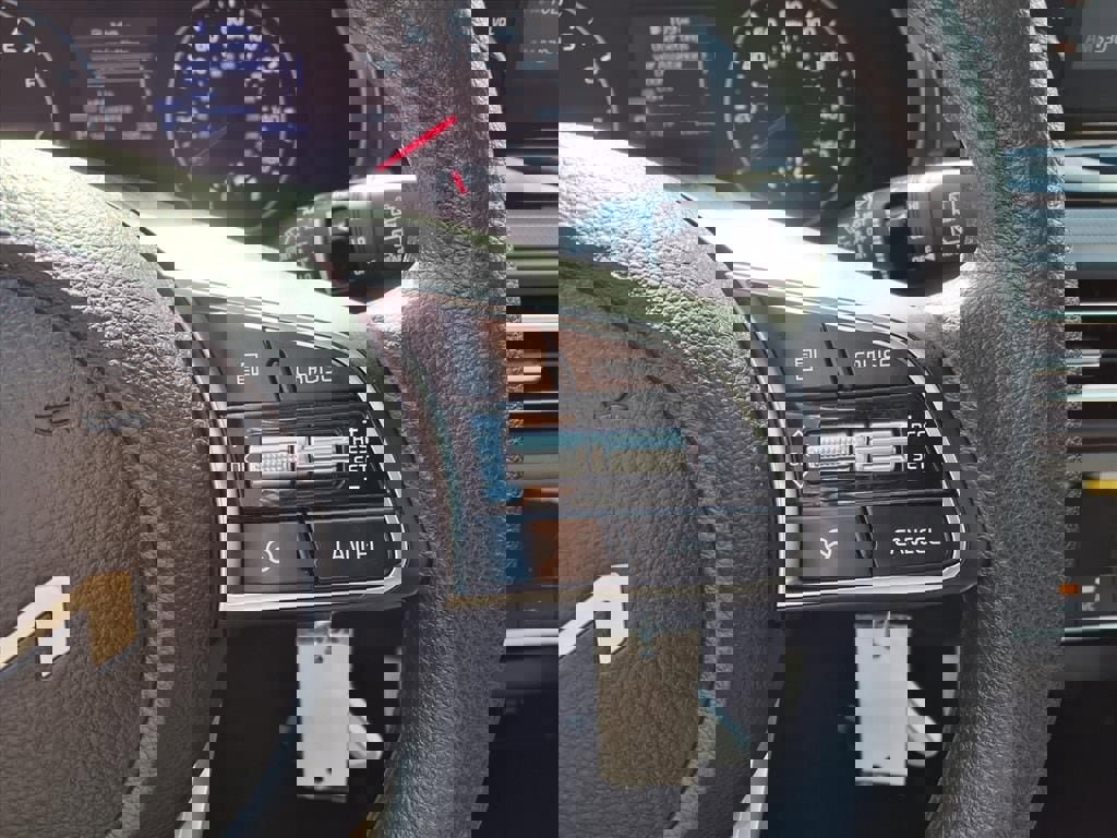 Certified 2022 Kia Seltos LX image 17