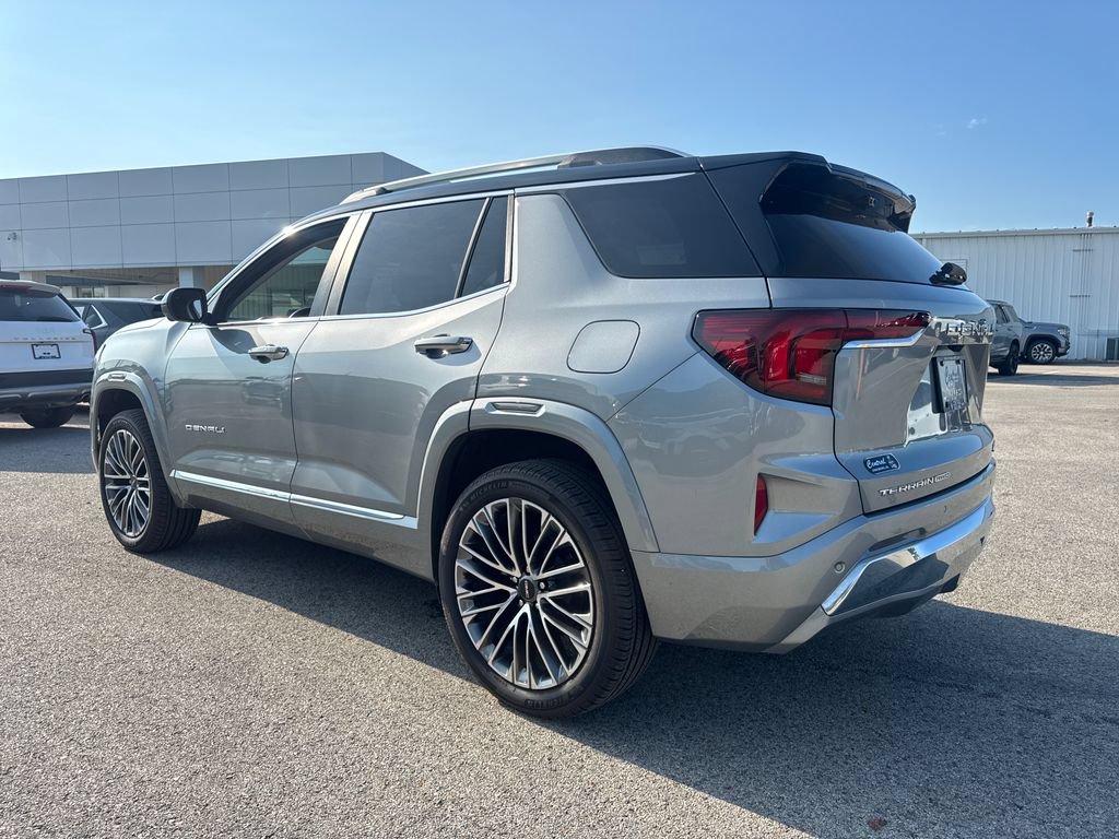 Used 2026 GMC Terrain Denali AWD/4WD image 4