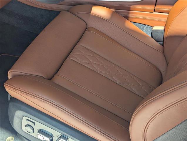 New 2026 BMW ALPINA XB7 image 4