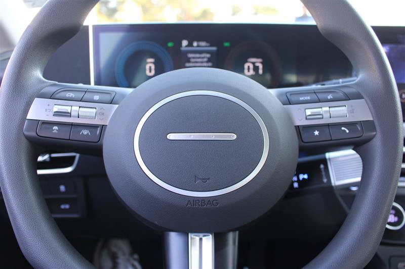 Used 2025 Hyundai Sonata SEL FWD image 14