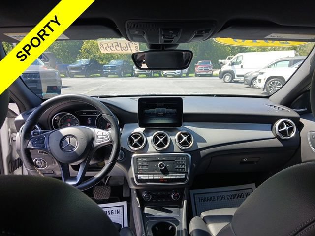 Used 2018 Mercedes-Benz GLA 250 4MATIC image 14