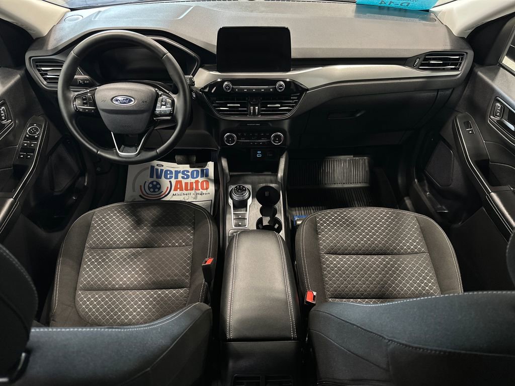 Used 2023 Ford Escape Active w/ Cold Weather Package FWD image 28