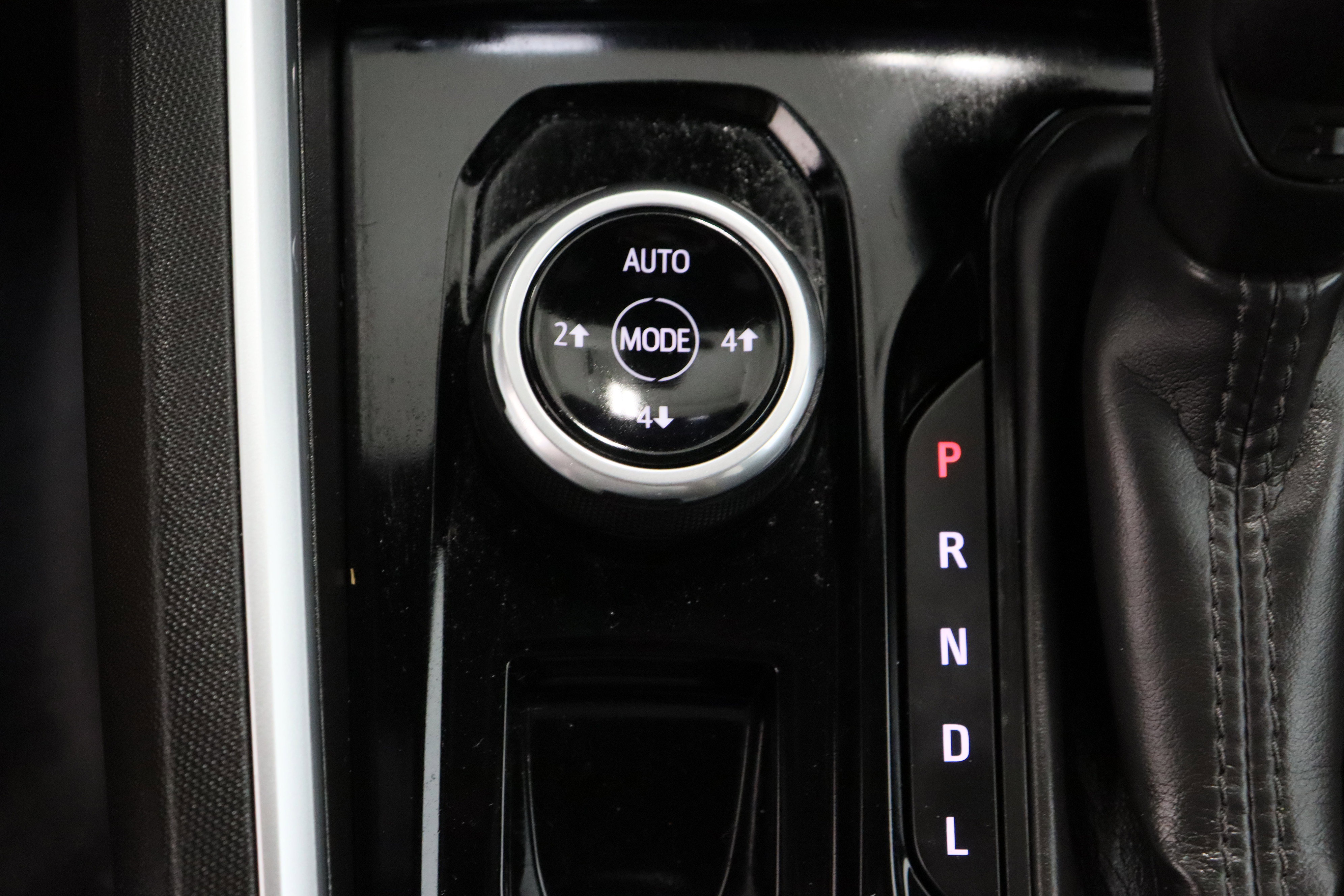 Used 2025 Chevrolet Colorado Trail Boss image 23