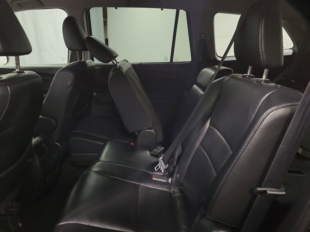 Used 2017 Honda Pilot Touring image 23
