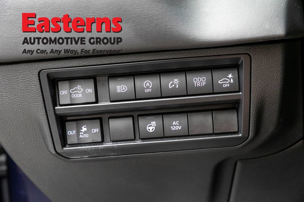 Used 2023 Toyota Tundra Platinum AWD/4WD image 22