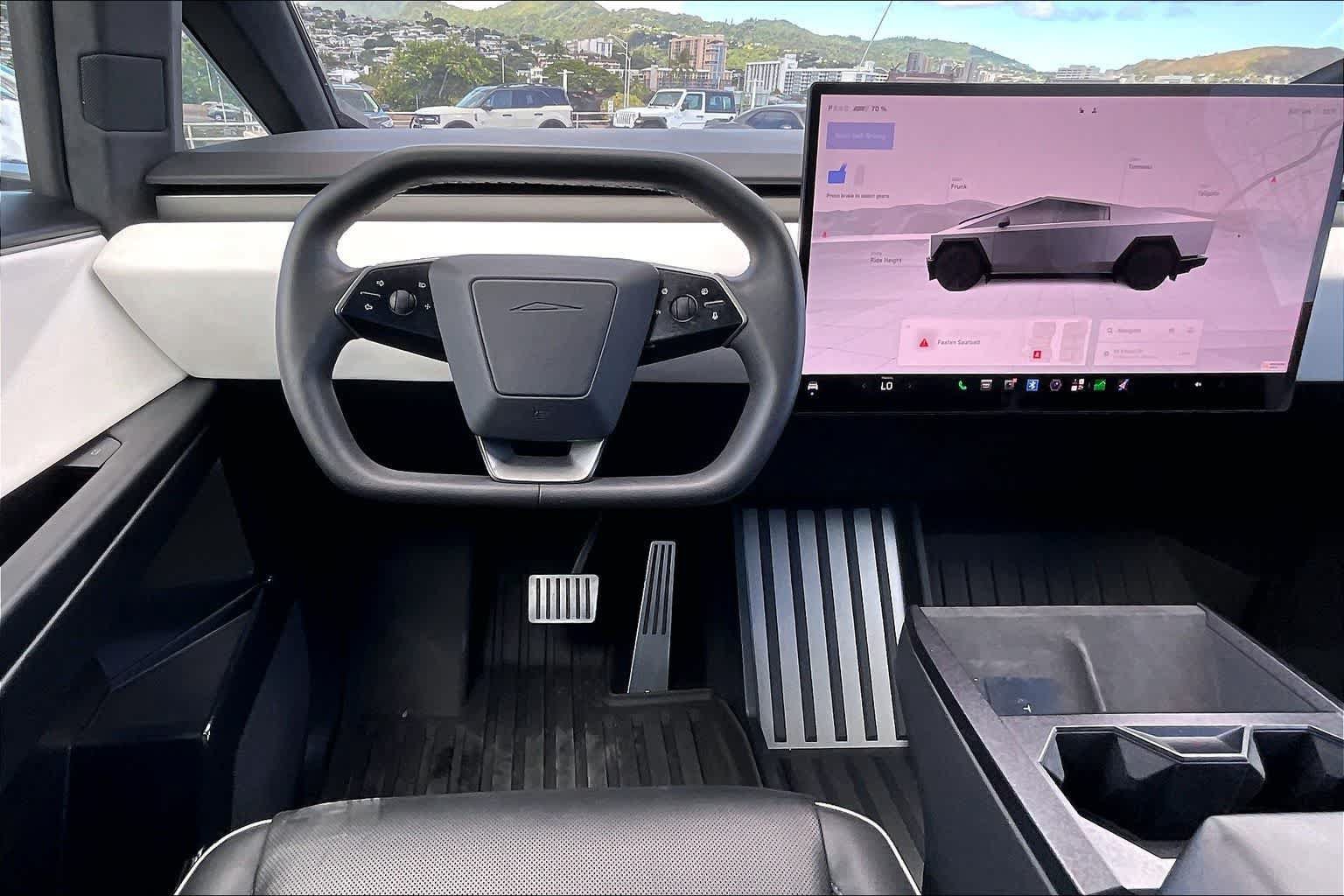 Used 2024 Tesla Cybertruck AWD Crew Cab image 14