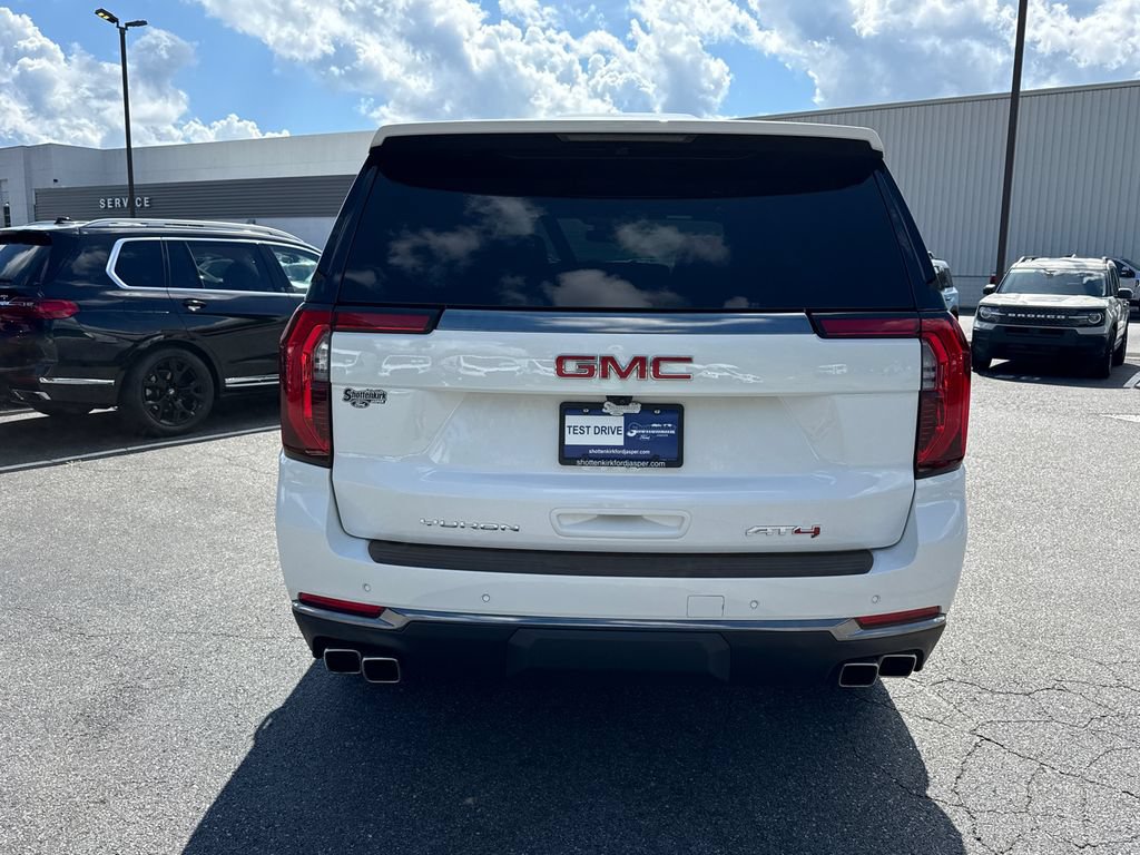 Used 2025 GMC Yukon AT4 AWD/4WD image 6