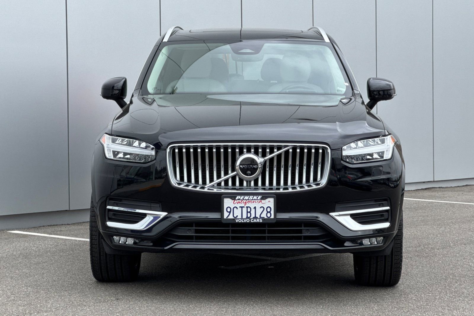 Used 2023 Volvo XC90 B5 Plus w/ Protection Package Premier AWD/4WD image 8