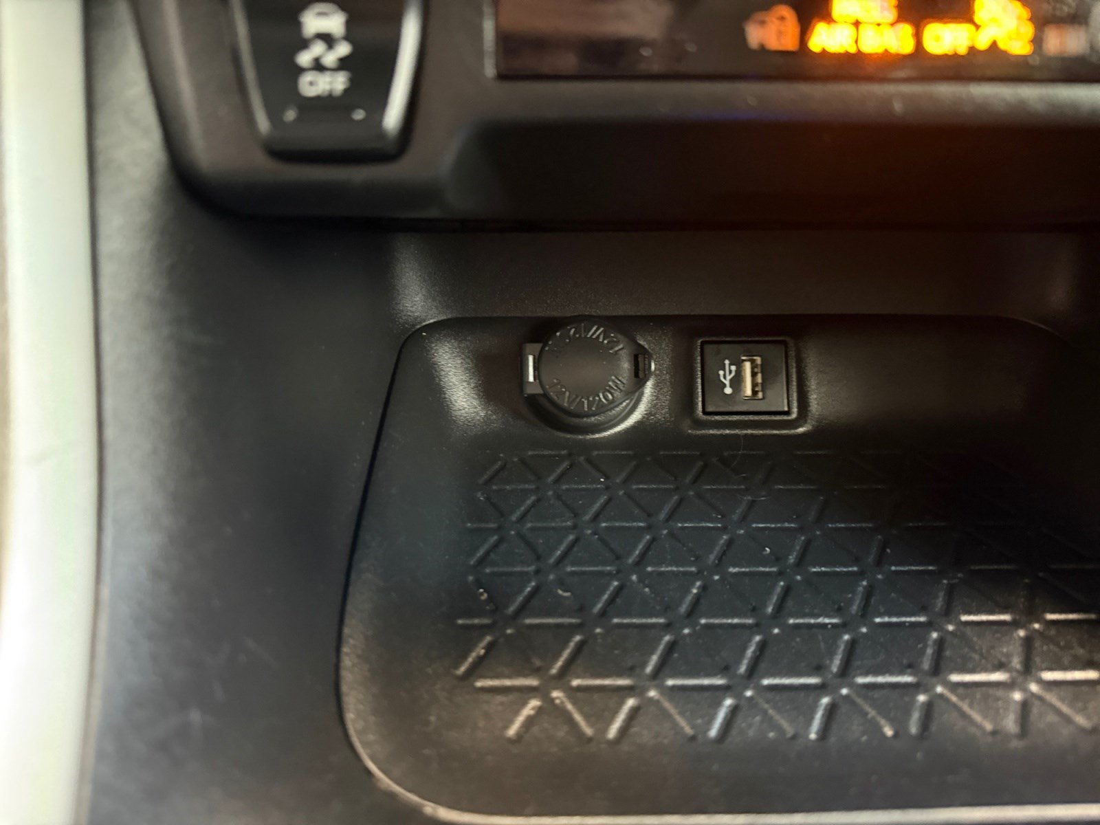 Used 2023 Toyota RAV4 LE FWD image 27