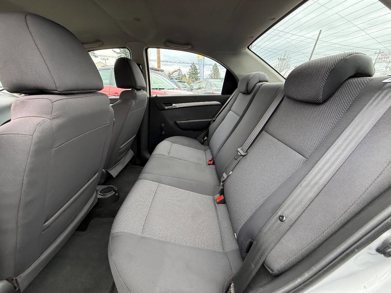 Used 2010 Chevrolet Aveo LT image 15