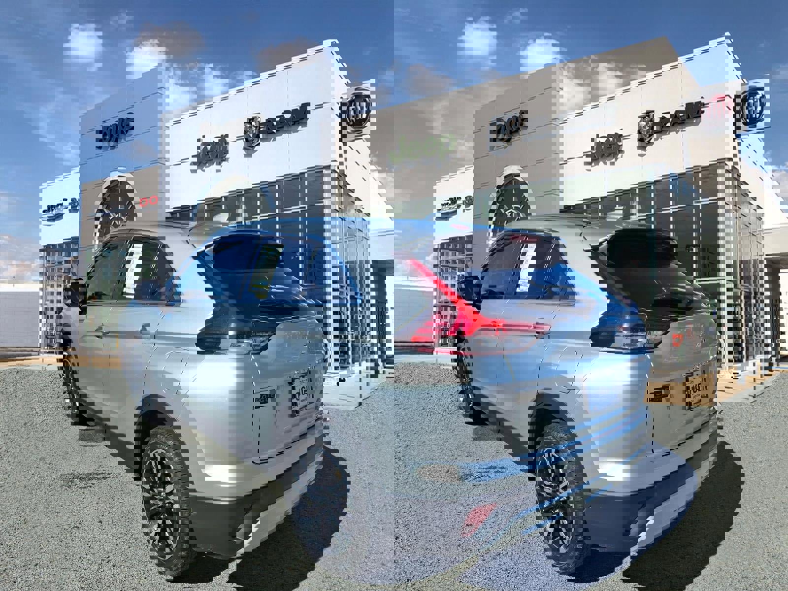 Used 2025 Mitsubishi Eclipse Cross SE image 3