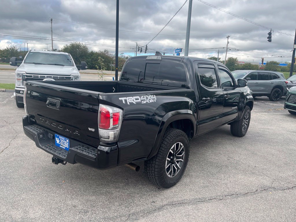 Used 2021 Toyota Tacoma TRD Sport w/ Technology Package AWD/4WD image 3