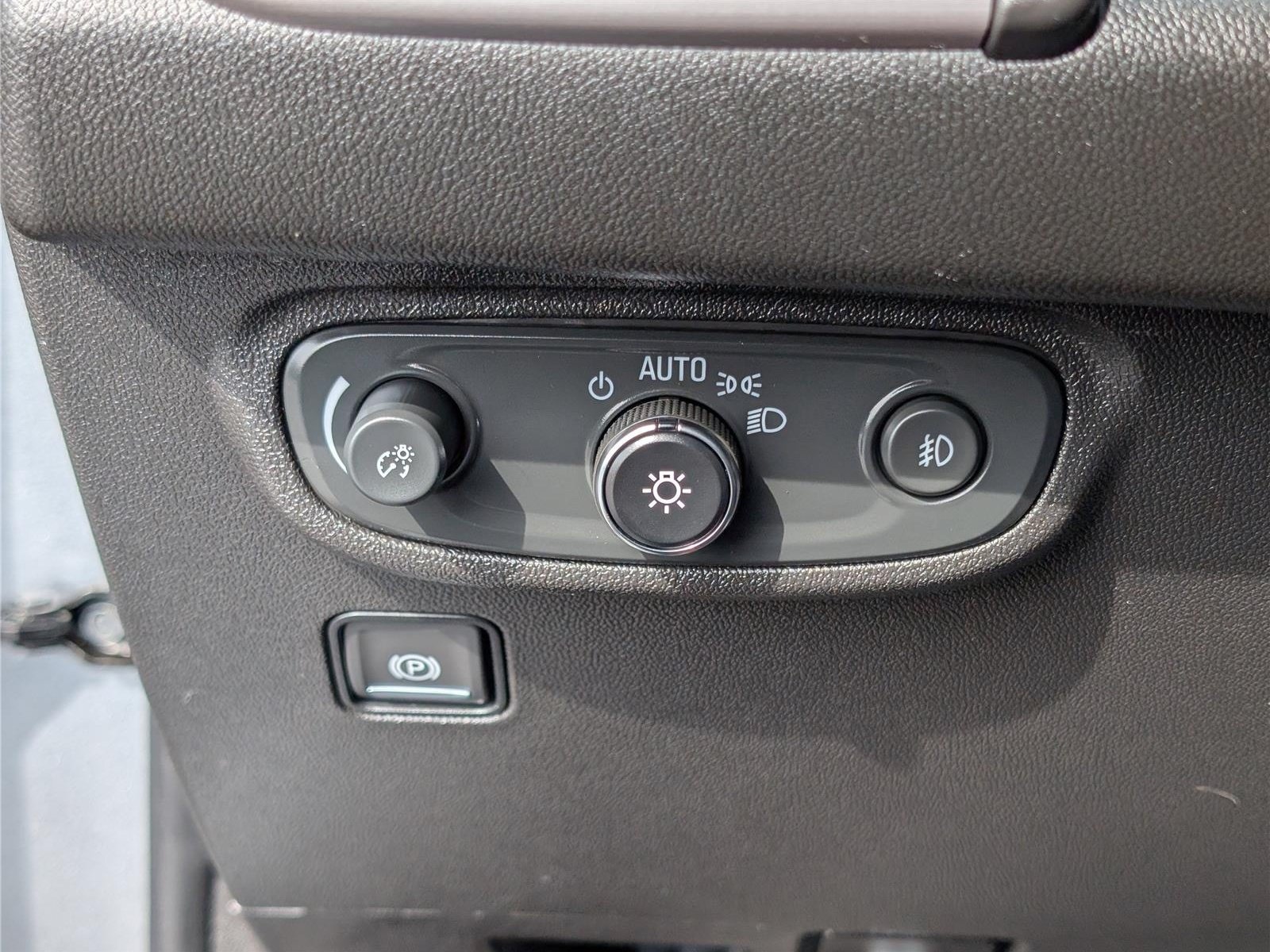 Used 2024 GMC Terrain AT4 AWD/4WD image 22