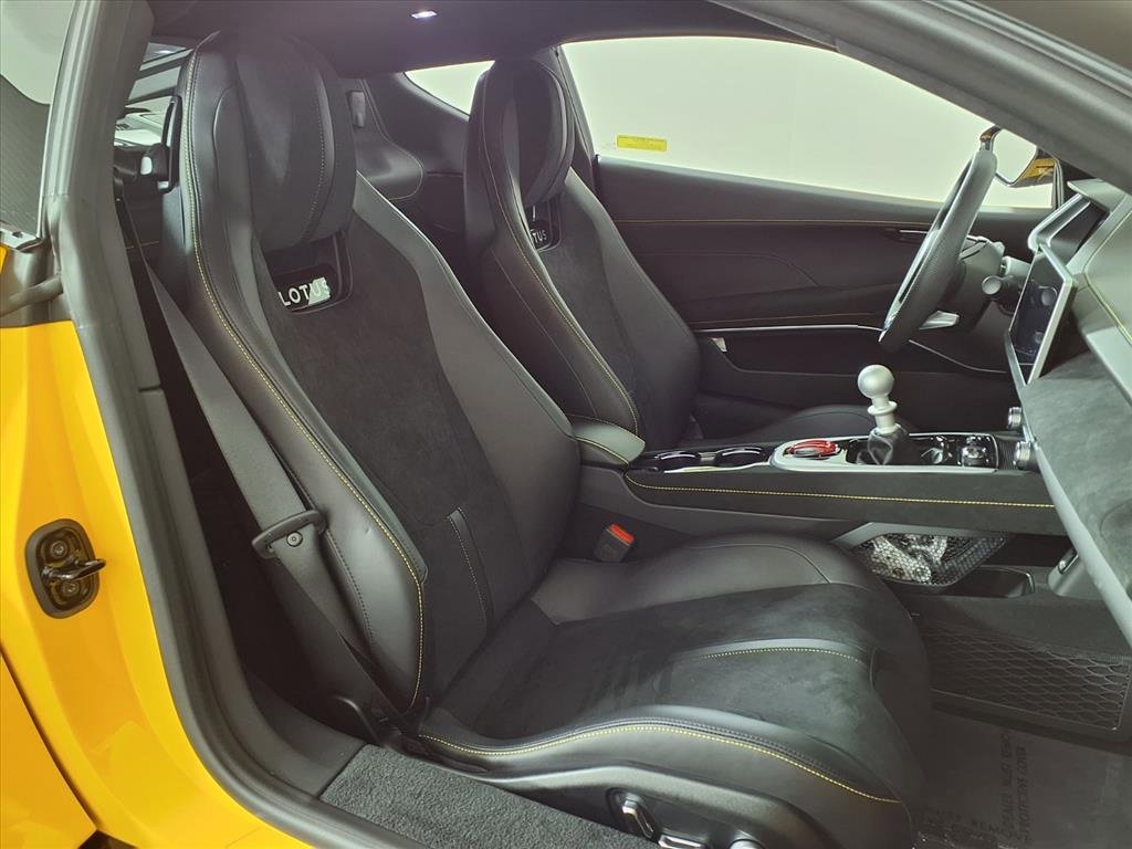 Used 2025 Lotus Emira image 9