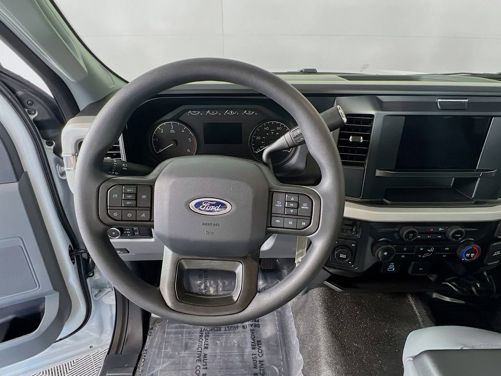 New 2025 Ford F350 XL w/ XL Chrome Package image 21
