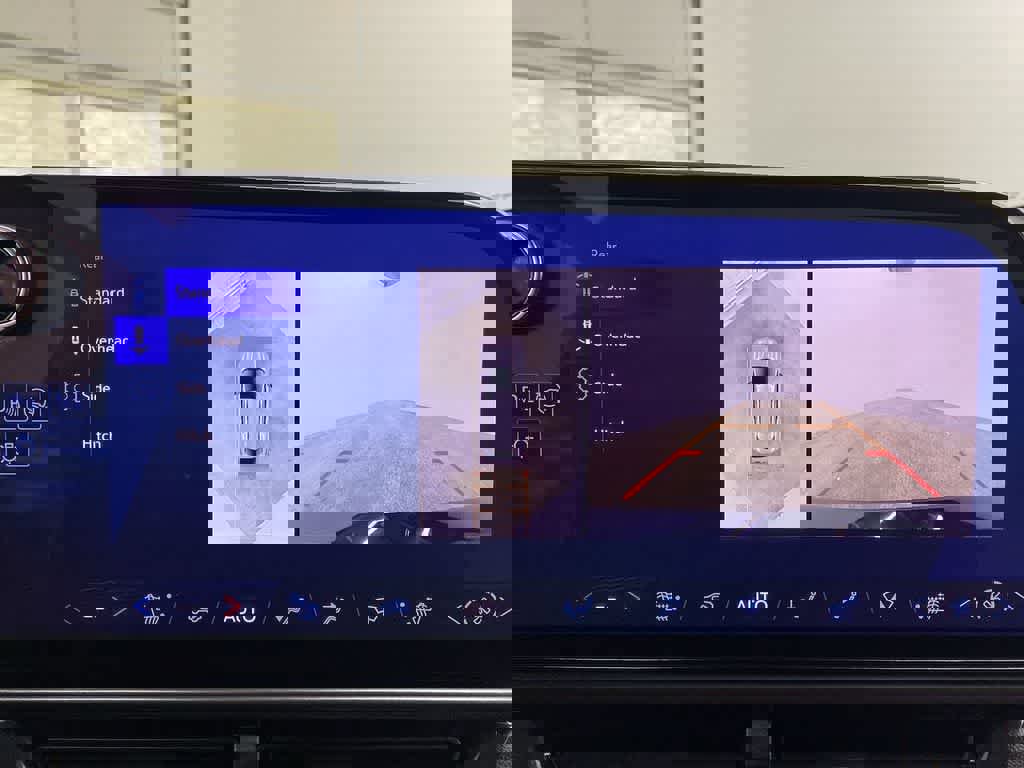 Used 2024 Chevrolet Equinox EV RS image 26