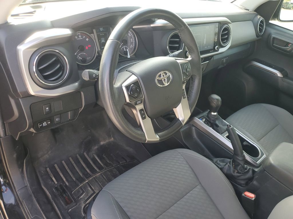 Used 2022 Toyota Tacoma SR5 w/ Technology Package image 14