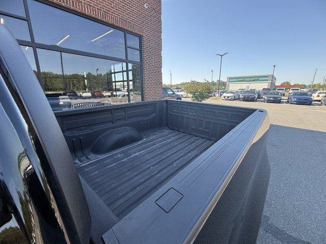 Used 2021 Chevrolet Colorado Z71 w/ Z71 Midnight Edition AWD/4WD image 13