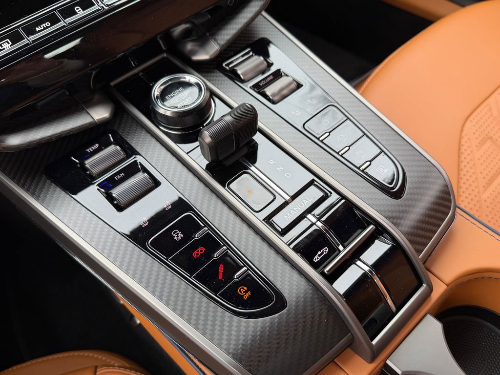 New 2026 Aston Martin Vanquish Convertible image 35