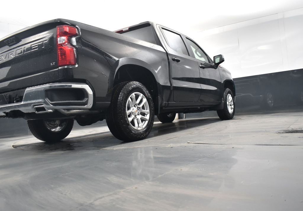 New 2026 Chevrolet Silverado 1500 LT image 16