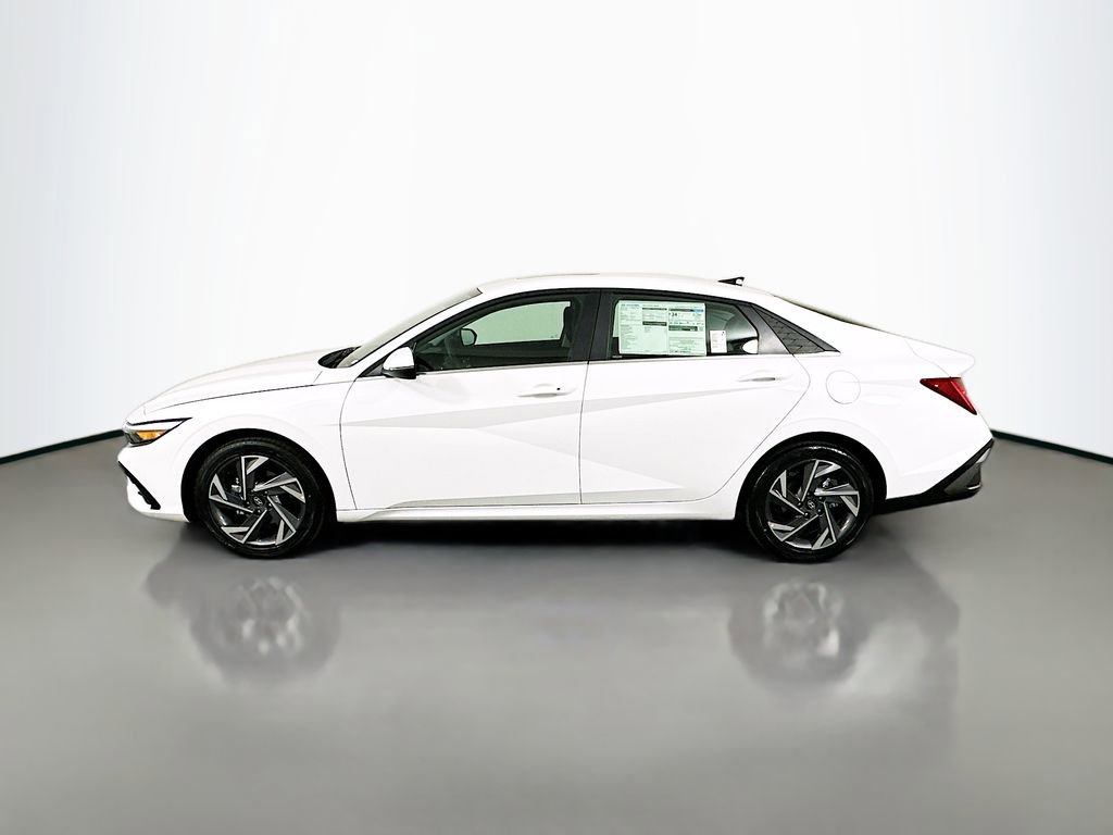 New 2026 Hyundai Elantra Limited w/ Cargo Package image 8