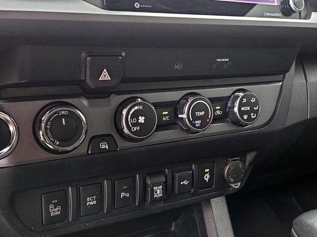 Used 2020 Toyota Tacoma TRD Sport image 5